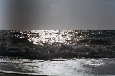 Il mare dell'ultimo giorno prima del rientro. Una spiaggia deserta lunga chilometri sulla costa sud-ovest dell'isola dove il vento spira per la maggiorparte del tempo.